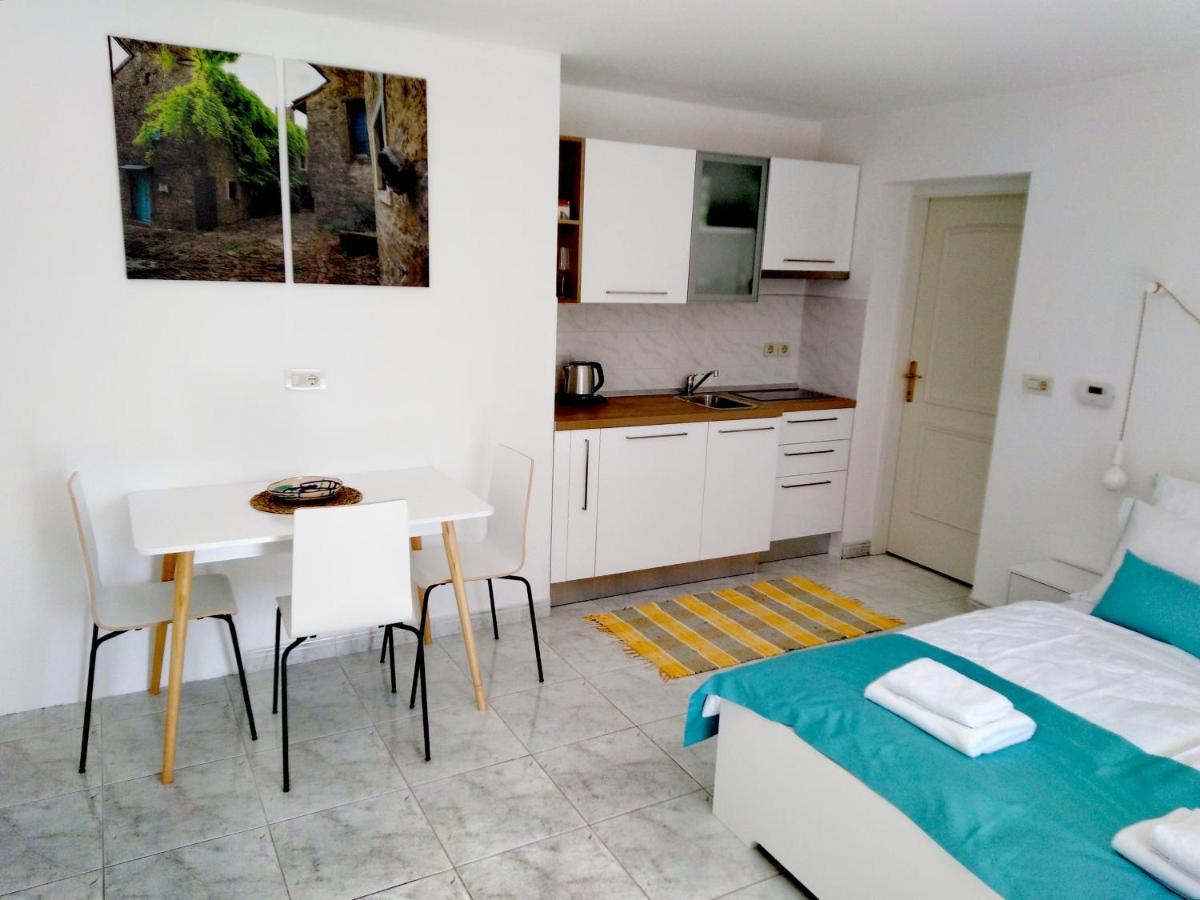 Olive Tree Apartments Ουμάγκ Εξωτερικό φωτογραφία