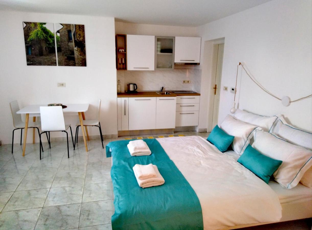 Olive Tree Apartments Ουμάγκ Εξωτερικό φωτογραφία